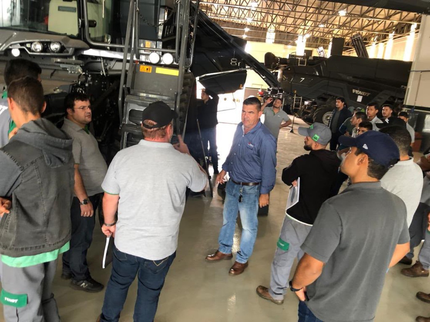 Treinamento técnico em galpão